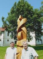 zleva: Pavel Vácha - sochař, autor, GENETIKA, Jiří Dratva - malíř